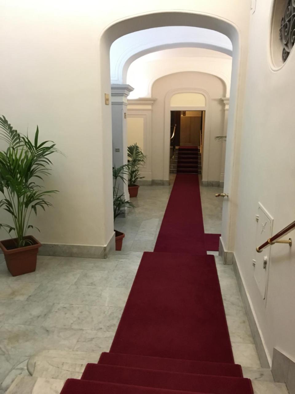 Hotel Versailles — Foto 2